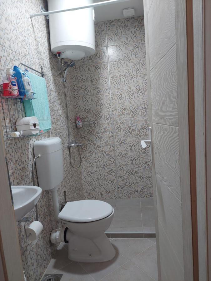Apartmani Petkovic 226 Velika Drenova Bagian luar foto
